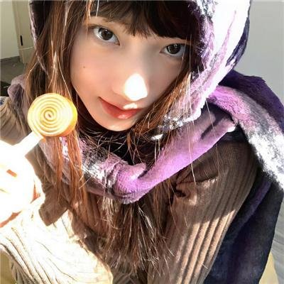 埃舍尔街的红色邮筒